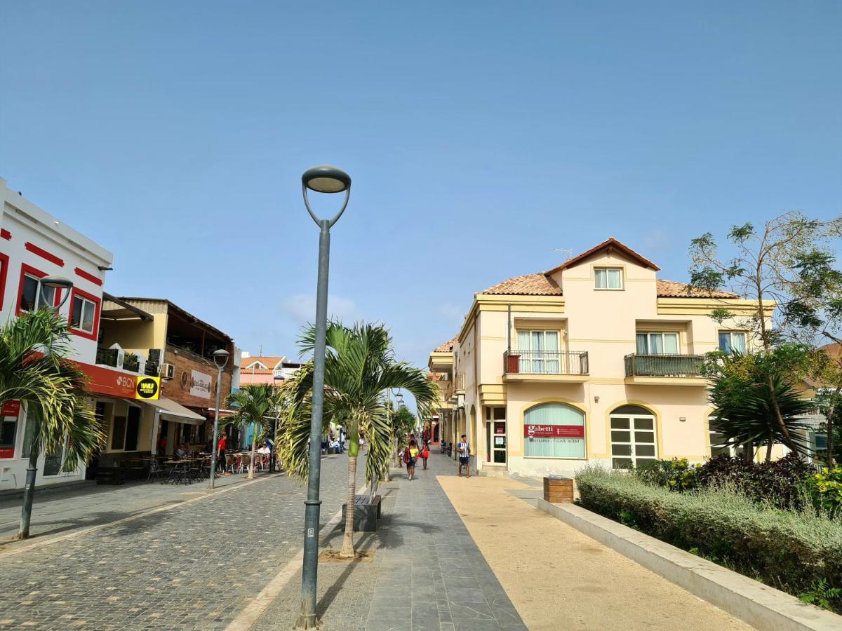Plaza Top Floor Apartment ซังตามาเรีย ภายนอก รูปภาพ